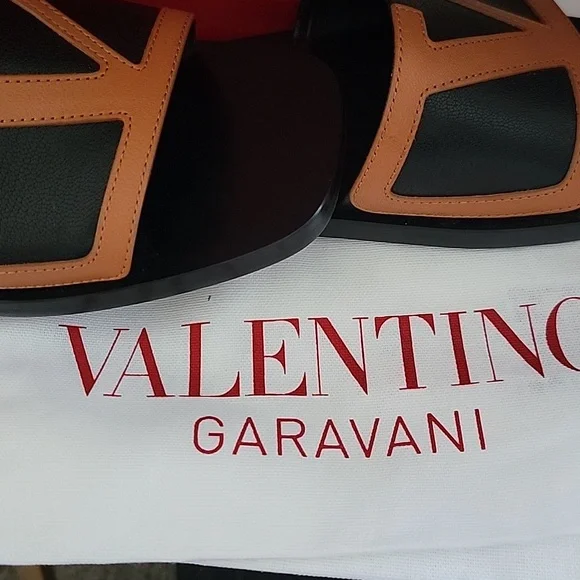 MEN Valentino Black and Brown Logo Slides SIZE 41 - Picture 9 of 10